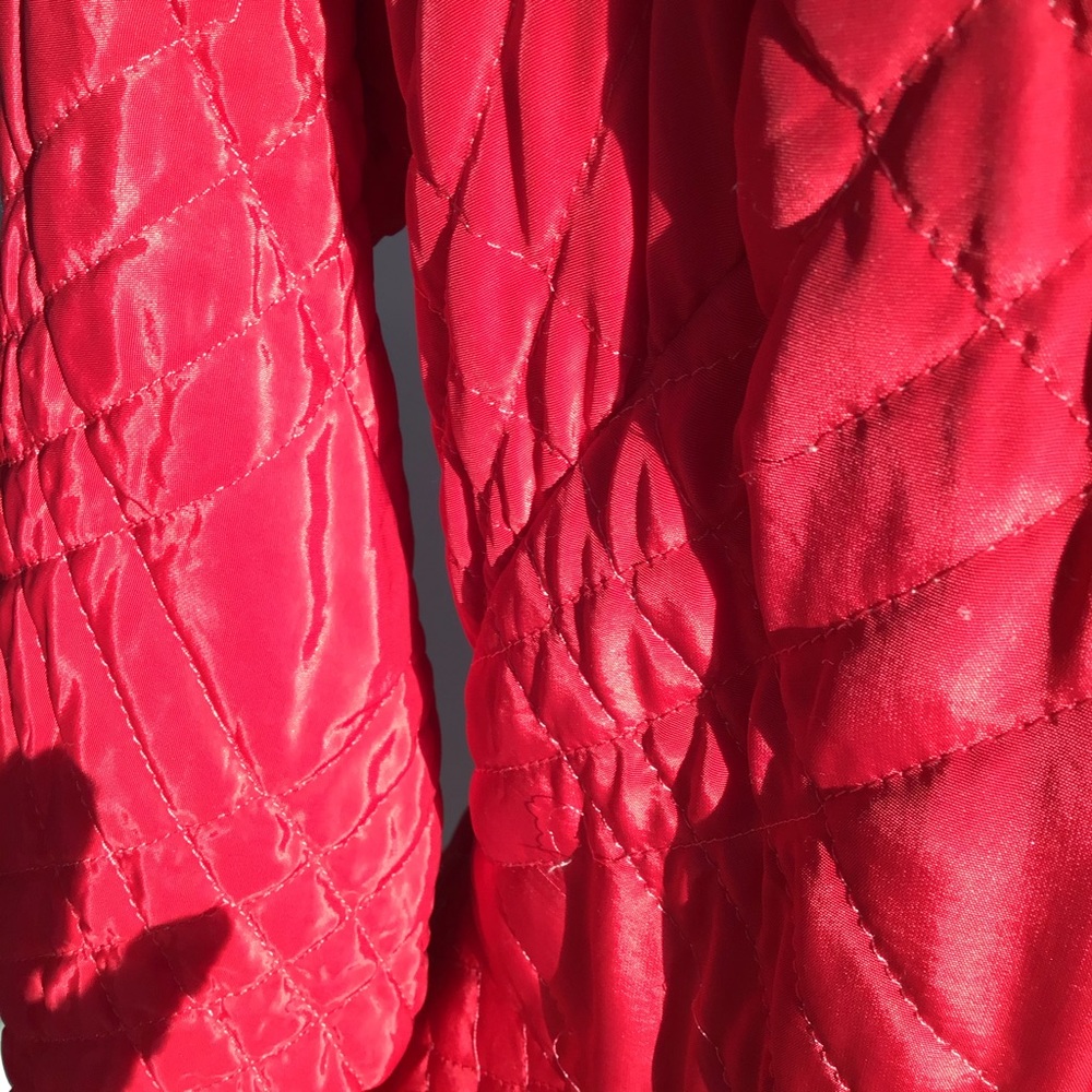 Vintage Raymond Red Quilted Robe - Picture 5 of 10